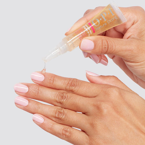 OPI Nature Strong Sérum pour cuticules Good as Gold 7 ml NSSC002