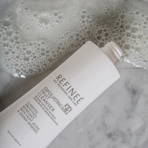Nettoyant Exfoliant aux Fruits Refinee 6.6 oz / 200 ml R11/30001